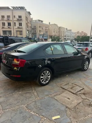 Skoda Octavia 2015 Black Automatic Used for Sale in Greater Cairo ( Cairo + Giza)