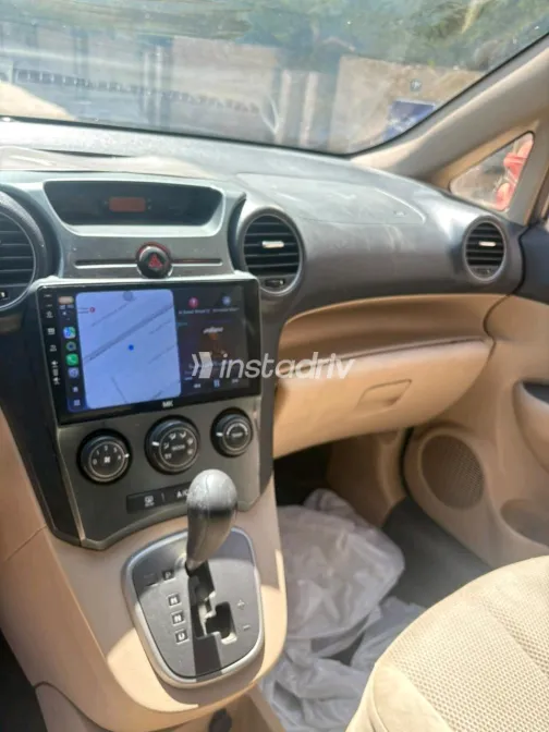 Kia Carens 2010 Bronze Automatic Used for Sale in Greater Cairo ( Cairo + Giza) - 7
