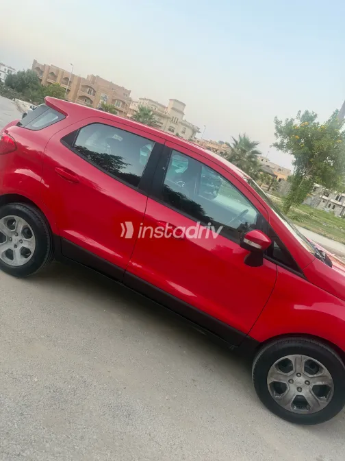فورد ايكو سبورت 2019 أحمر أوتوماتيك مستعملة للبيع في القاهرة الكبرى ( القاهرة - الجيزة) - 4