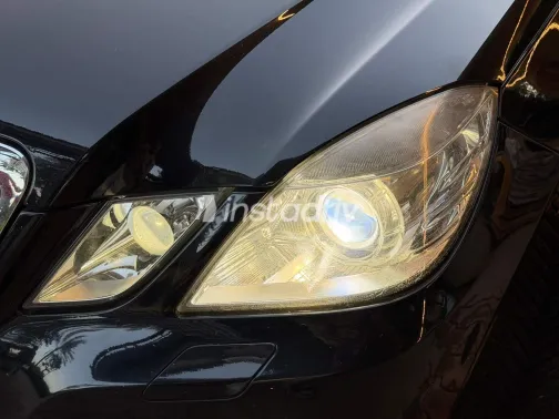 Mercedes E 200 2010 Black Automatic Used for Sale in Greater Cairo ( Cairo + Giza) - 4