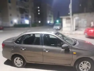Lada Granta 2017 Gray Manual Used for Sale in Greater Cairo ( Cairo + Giza)