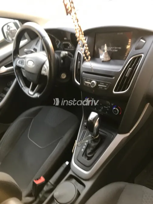 Ford Focus 2015 Gold Automatic Used for Sale in Greater Cairo ( Cairo + Giza) - 2