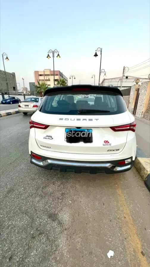 Soueast DX5 2024 White Automatic Used for Sale in Greater Cairo ( Cairo + Giza) - 3
