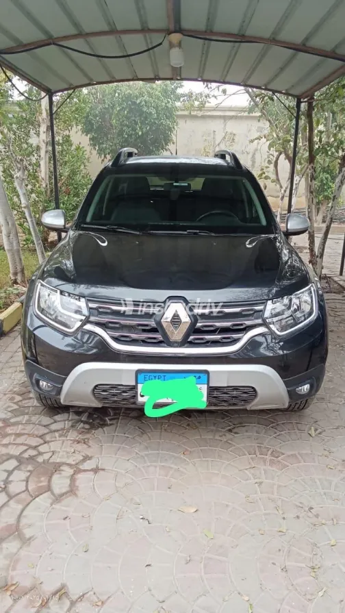 رينو داستر 2023 أسود CVT مستعملة للبيع في القاهرة الكبرى ( القاهرة - الجيزة) - 4