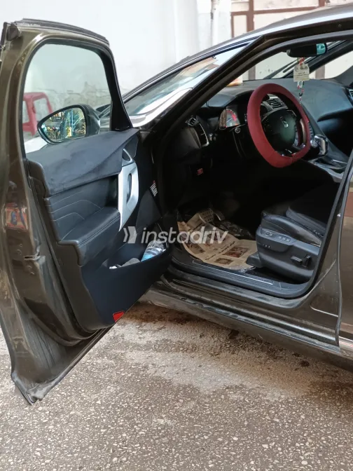 Ds DS5 2015 Bronze Automatic Used for Sale in Greater Cairo ( Cairo + Giza) - 6