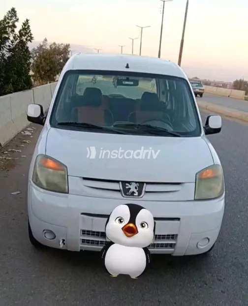 Peugeot Partner 2005 White Manual Used for Sale in Greater Cairo ( Cairo + Giza) - 2