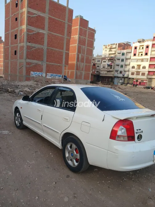 Kia Spectra 2001 White Automatic Used for Sale in Greater Cairo ( Cairo + Giza) - 6