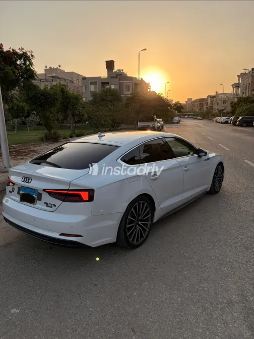 اودي A5 2019 أبيض أوتوماتيك مستعملة للبيع في القاهرة الكبرى ( القاهرة - الجيزة) - 2