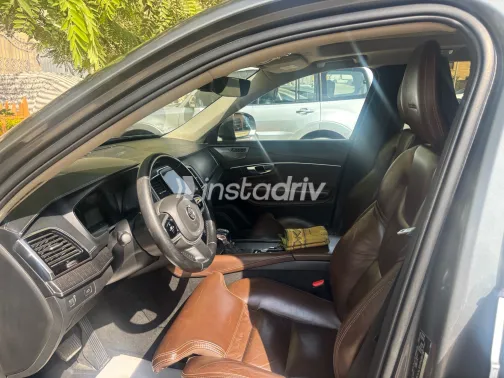 فولفو XC90 2020 رمادي غامق أوتوماتيك مستعملة للبيع في القاهرة الكبرى ( القاهرة - الجيزة) - 5