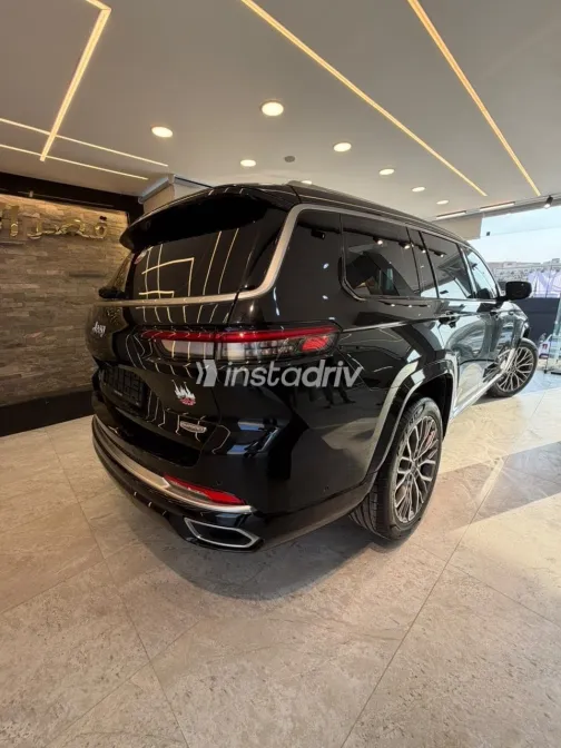 Jeep Grand Cherokee 2023 Black Automatic Used for Sale in Greater Cairo ( Cairo + Giza) - 1