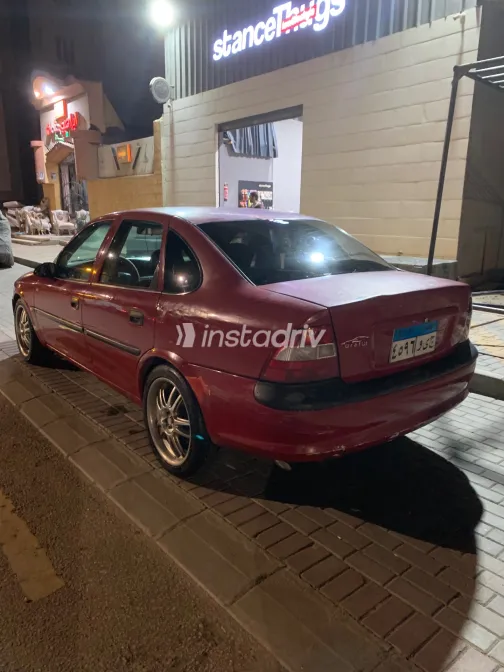 Opel Vectra 1997 Red Manual Used for Sale in Greater Cairo ( Cairo + Giza) - 3