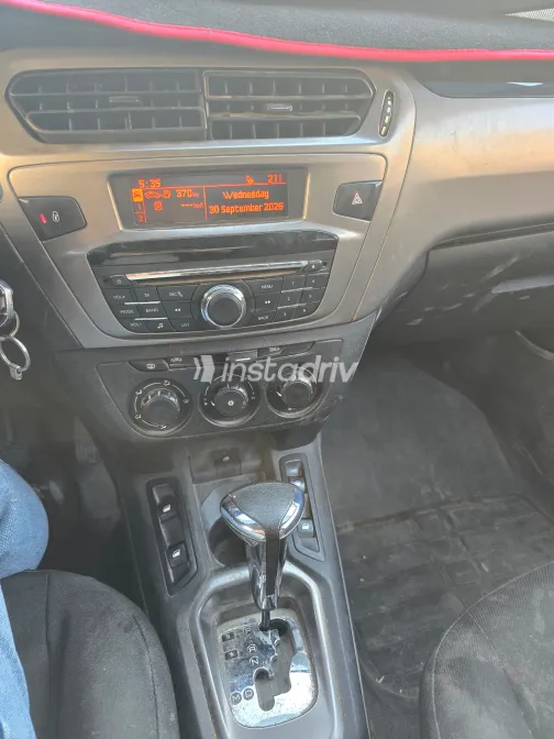 بيجو 301 2019 أسود أوتوماتيك مستعملة للبيع في القاهرة الكبرى ( القاهرة - الجيزة) - 6