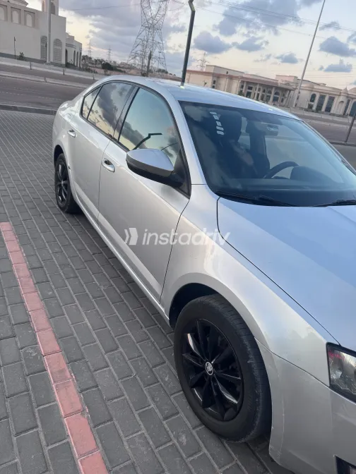 Skoda Octavia 2015 Silver Automatic Used for Sale in Greater Cairo ( Cairo + Giza) - 2