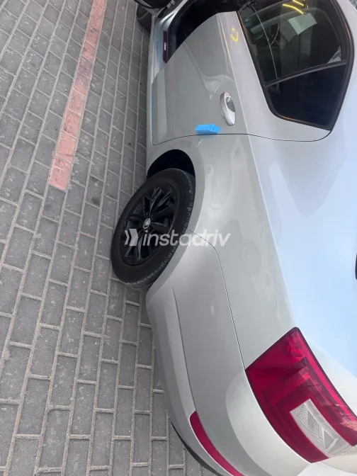 Skoda Octavia 2015 Silver Automatic Used for Sale in Greater Cairo ( Cairo + Giza) - 4