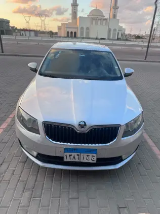 Skoda Octavia 2015 Silver Automatic Used for Sale in Greater Cairo ( Cairo + Giza)