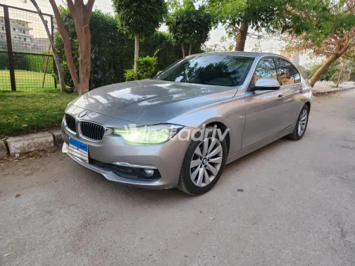 BMW 318 2018 Silver Automatic Used for Sale in Greater Cairo ( Cairo + Giza) - 1