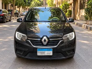 Renault Logan 2018 White Automatic Used for Sale in Greater Cairo ( Cairo + Giza)