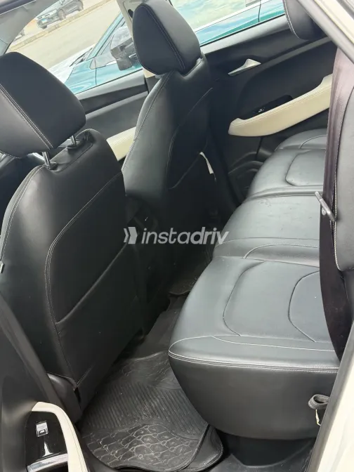 Chevrolet Captiva 2021 White Automatic Used for Sale in Greater Cairo ( Cairo + Giza) - 4