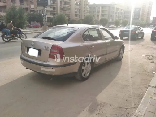سكودا اوكتافيا 2005 ذهبي يدوي مستعملة للبيع في القاهرة الكبرى ( القاهرة - الجيزة) - 2