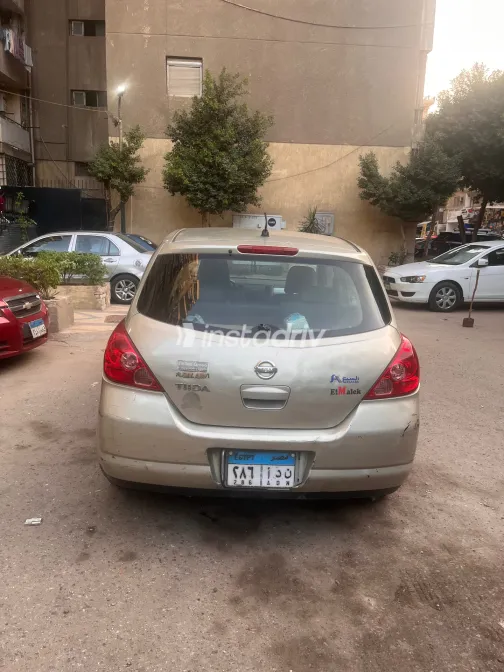 Nissan Tiida 2007 Beige Manual Used for Sale in Greater Cairo ( Cairo + Giza) - 6