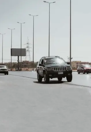 Jeep Grand Cherokee 2001 Blue Automatic Used for Sale in Greater Cairo ( Cairo + Giza)