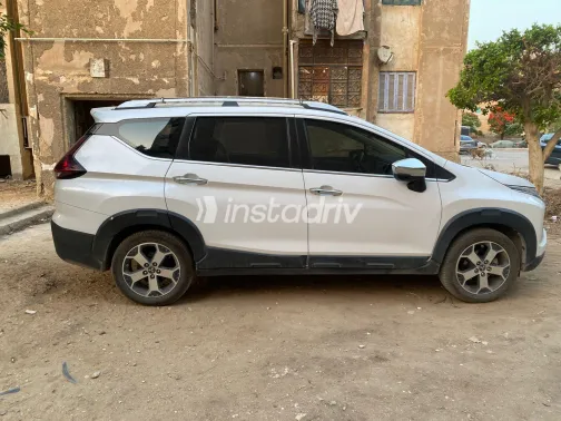 Mitsubishi Xpander 2023 White Automatic Used for Sale in Greater Cairo ( Cairo + Giza) - 3