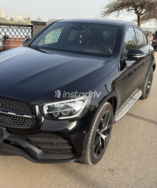 مرسيدس GLC 300 2023 أسود أوتوماتيك مستعملة للبيع في القاهرة الكبرى ( القاهرة - الجيزة) - 6