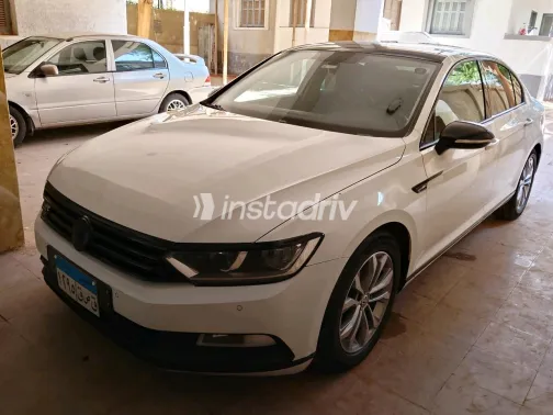 فولكس فاغن باسات 2019 أبيض أوتوماتيك مستعملة للبيع في القاهرة الكبرى ( القاهرة - الجيزة) - 4