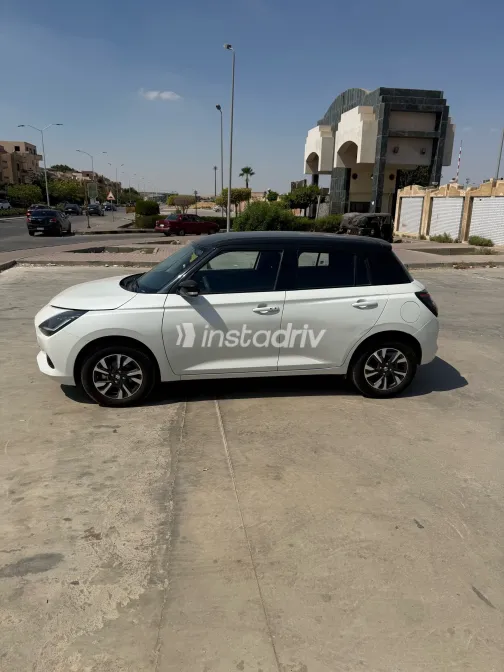 Suzuki Swift 2026 White CVT Used for Sale in Greater Cairo ( Cairo + Giza) - 1