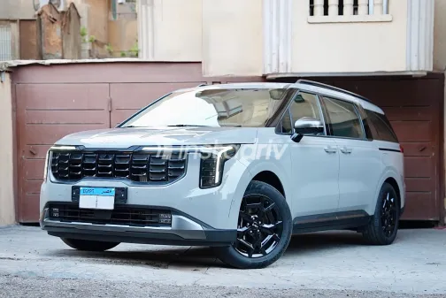 Kia Carnival 2025 Gray Automatic Used for Sale in Greater Cairo ( Cairo + Giza) - 6