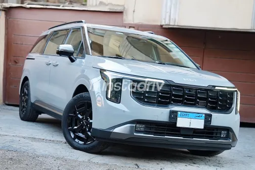 Kia Carnival 2025 Gray Automatic Used for Sale in Greater Cairo ( Cairo + Giza) - 9