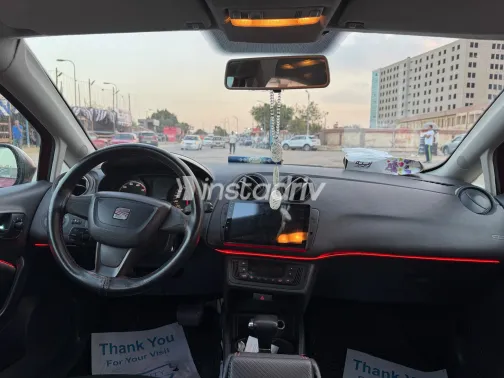Seat Ibiza 2014 Red Automatic Used for Sale in Greater Cairo ( Cairo + Giza) - 9