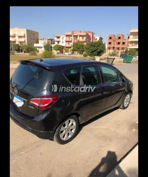 Opel Meriva 2016 Black Automatic Used for Sale in Greater Cairo ( Cairo + Giza) - 5