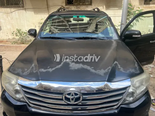 Toyota Fortuner 2017 Black Automatic Used for Sale in Greater Cairo ( Cairo + Giza) - 4