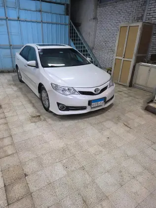 Toyota Camry 2013 White Automatic Used for Sale in Greater Cairo ( Cairo + Giza)