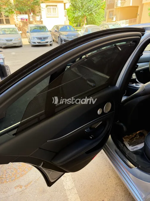 مرسيدس E 200 2021 فضي أوتوماتيك مستعملة للبيع في القاهرة الكبرى ( القاهرة - الجيزة) - 3