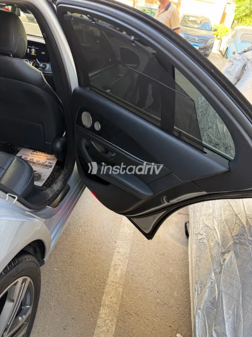 مرسيدس E 200 2021 فضي أوتوماتيك مستعملة للبيع في القاهرة الكبرى ( القاهرة - الجيزة) - 10