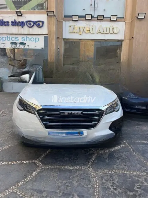 Jetour X70S 2021 White Automatic Used for Sale in Sheikh Zayed City - 1
