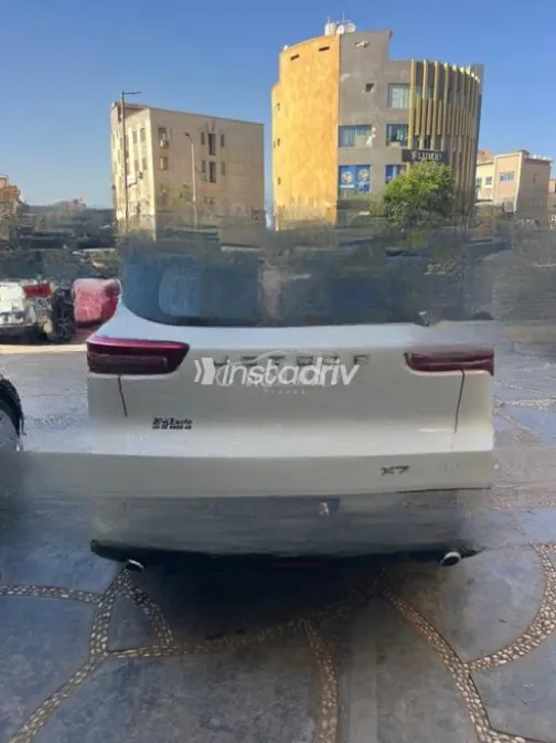 Jetour X70S 2021 White Automatic Used for Sale in Sheikh Zayed City - 4