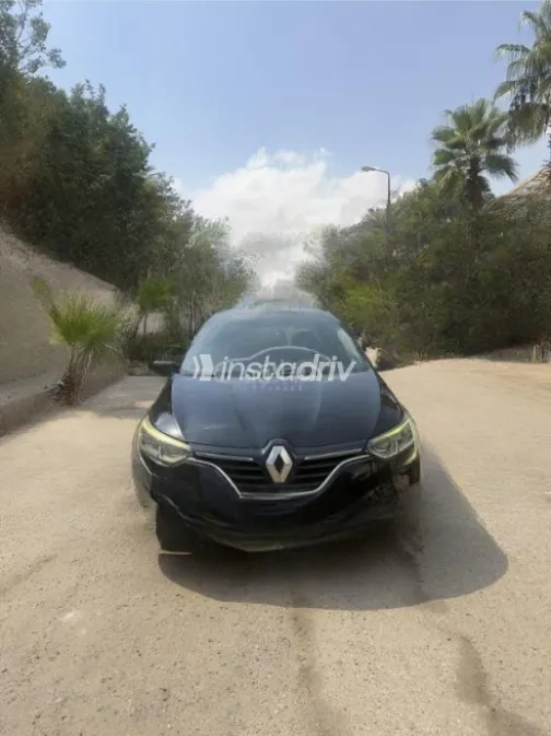 رينو ميجان 2021 أسود أوتوماتيك مستعملة للبيع في الشروق - 1