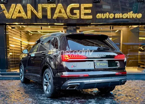 Audi Q7 2025 Black Automatic Used for Sale in Greater Cairo ( Cairo + Giza) - 1