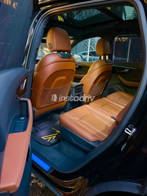Audi Q7 2025 Black Automatic Used for Sale in Greater Cairo ( Cairo + Giza) - 9