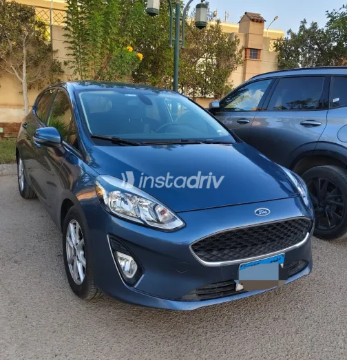 فورد فيستا 2019 أبيض أوتوماتيك مستعملة للبيع في القاهرة الكبرى ( القاهرة - الجيزة) - 7