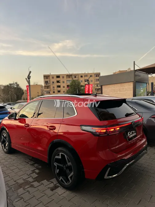 Volkswagen Tiguan 2024 Red Automatic Used for Sale in Greater Cairo ( Cairo + Giza) - 1