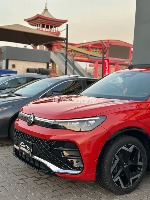 Volkswagen Tiguan 2024 Red Automatic Used for Sale in Greater Cairo ( Cairo + Giza) - 8