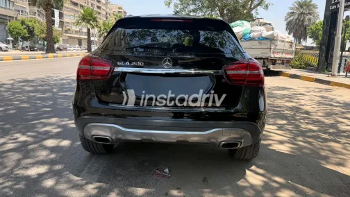 مرسيدس GLA 200 2018 أسود أوتوماتيك مستعملة للبيع في القاهرة الكبرى ( القاهرة - الجيزة) - 7