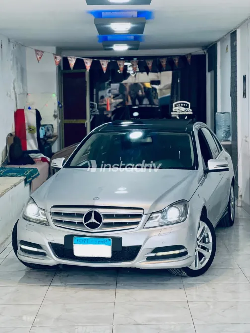 مرسيدس C 250 2012 فضي يدوي مستعملة للبيع في القاهرة الكبرى ( القاهرة - الجيزة) - 1