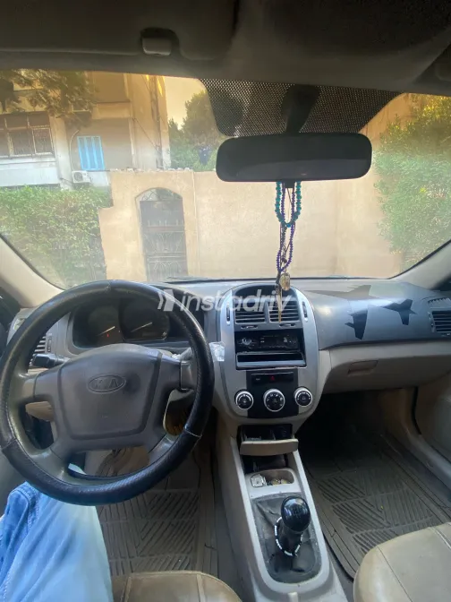 Kia Cerato 2008 Gold Manual Used for Sale in Greater Cairo ( Cairo + Giza) - 5