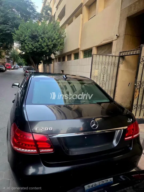 Mercedes E 200 2014 Black Automatic Used for Sale in Greater Cairo ( Cairo + Giza) - 1