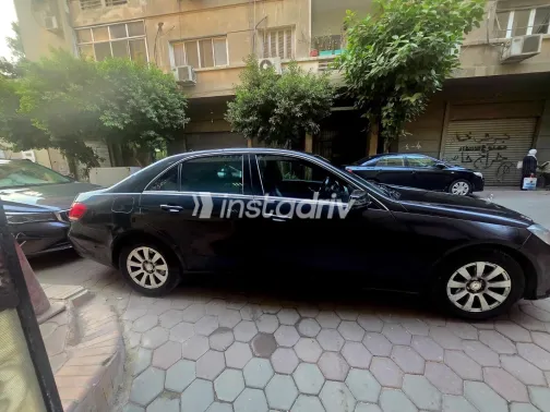 Mercedes E 200 2014 Black Automatic Used for Sale in Greater Cairo ( Cairo + Giza) - 3